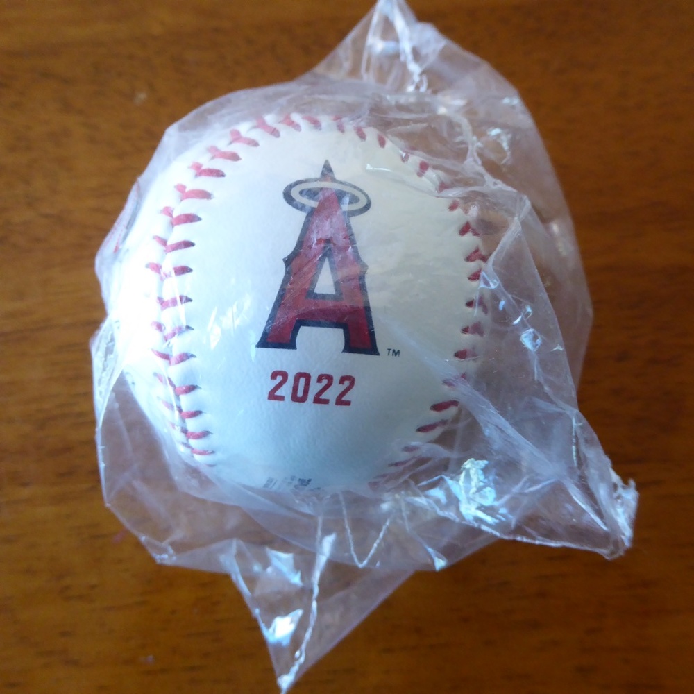 Anaheim Angels MLB Baseball Rawlings MLB Players Autograph NEW